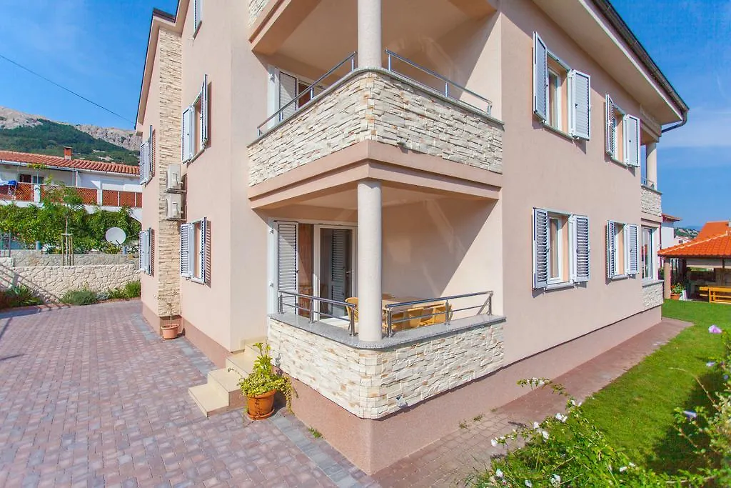 Apartments Mia Baška